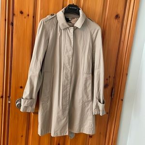 Burberry trench coat classic